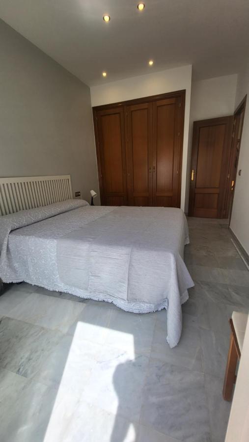 Gigantes 12 Apartment Malaga Bagian luar foto